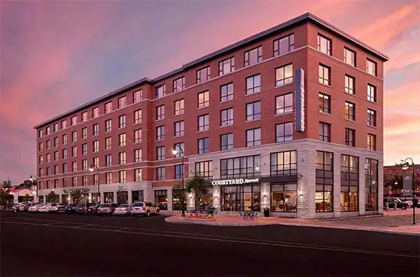 Courtyard by Marriott Portland Downtown Waterfront