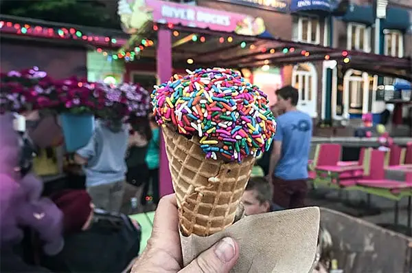 River Ducks Ice Cream stand in Camden, Maine