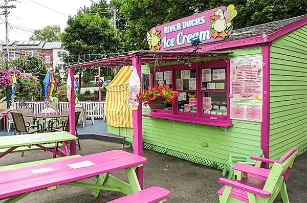 River Ducks Ice Cream stand in Camden, Maine