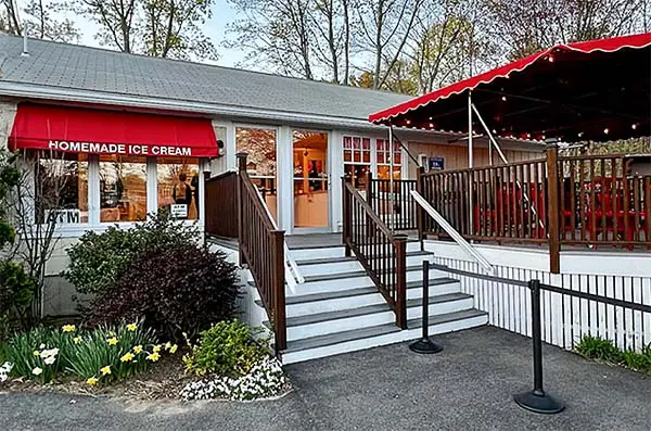 Big Daddy's Ice Cream Shop in Ogunquit, Maine