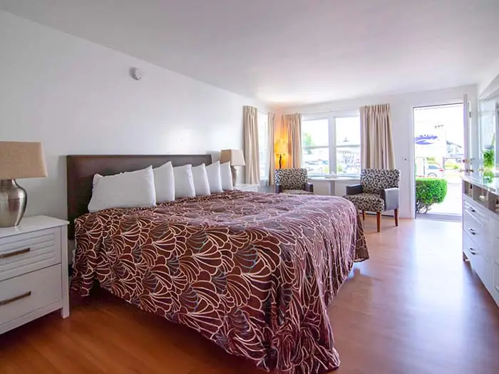 Gull Motel room